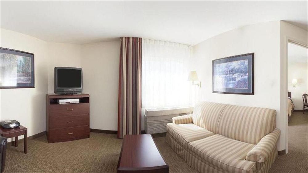 Sonesta Simply Suites St Louis Earth City Εξωτερικό φωτογραφία